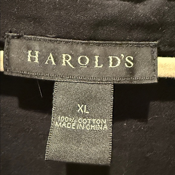 Harold’s Ladies Black Jacket.  XL.  Black.  Cotton. Button Front. - Picture 6 of 6